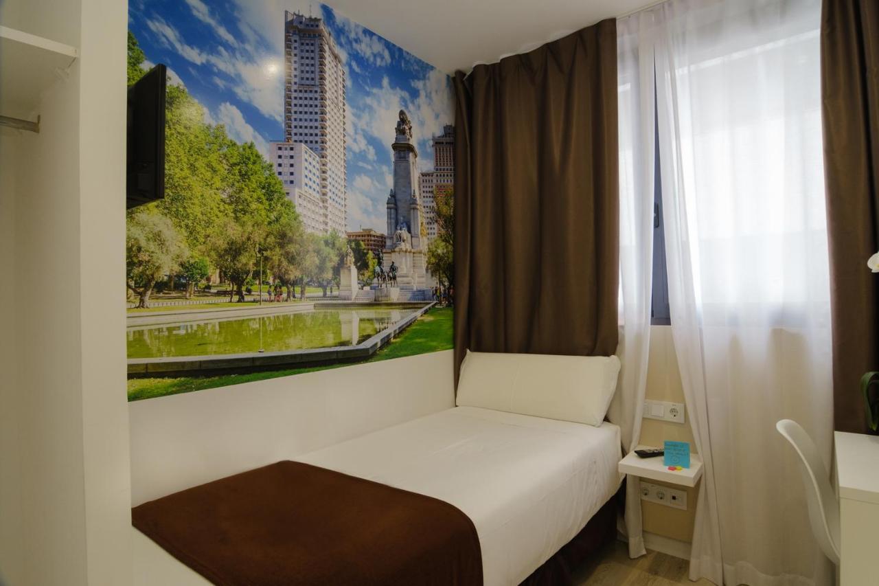 Hotel Bestprice Alcala Madrid Exteriér fotografie